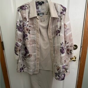 Pant suite elegant occasions RM Richards 22w